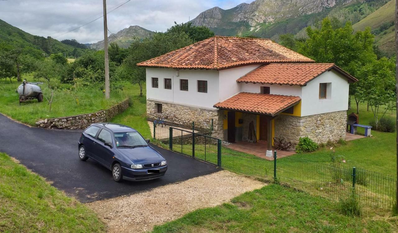 הוילה El Llano Casa Del Sella מראה חיצוני תמונה