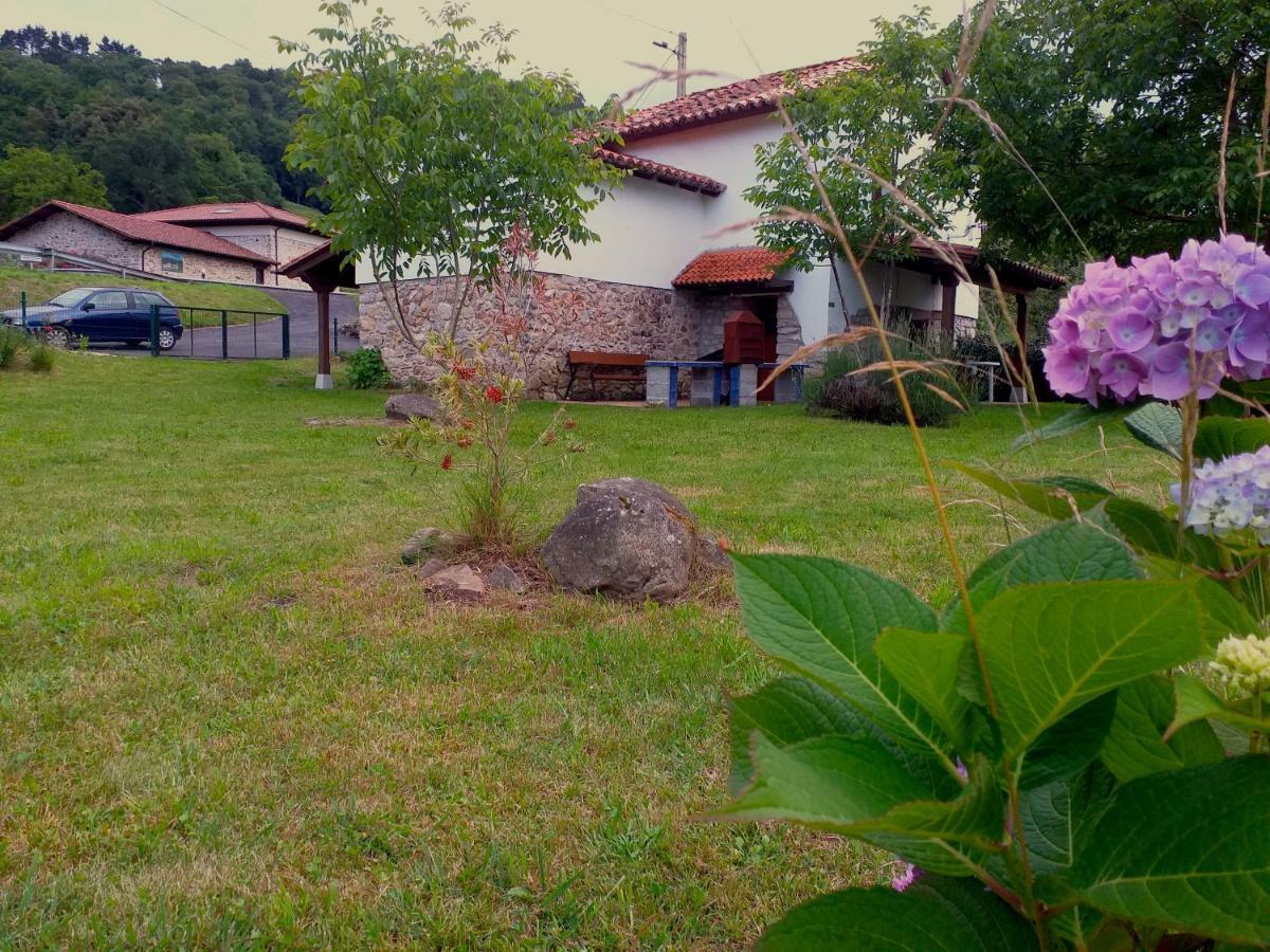 הוילה El Llano Casa Del Sella מראה חיצוני תמונה